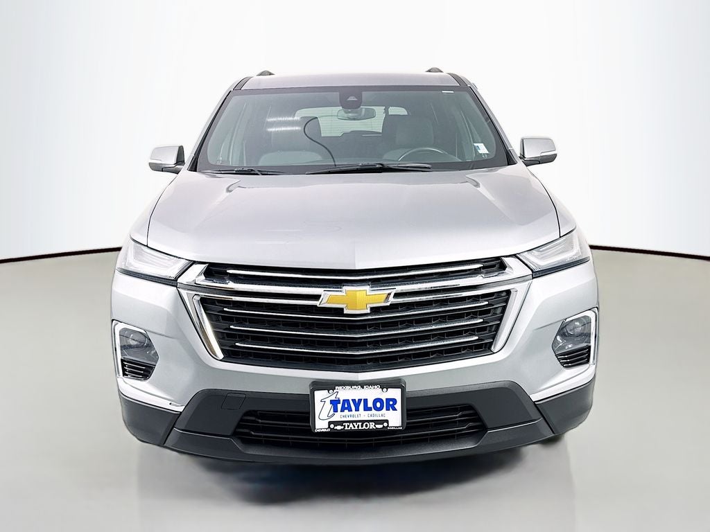 2023 Chevrolet Traverse — side profile view