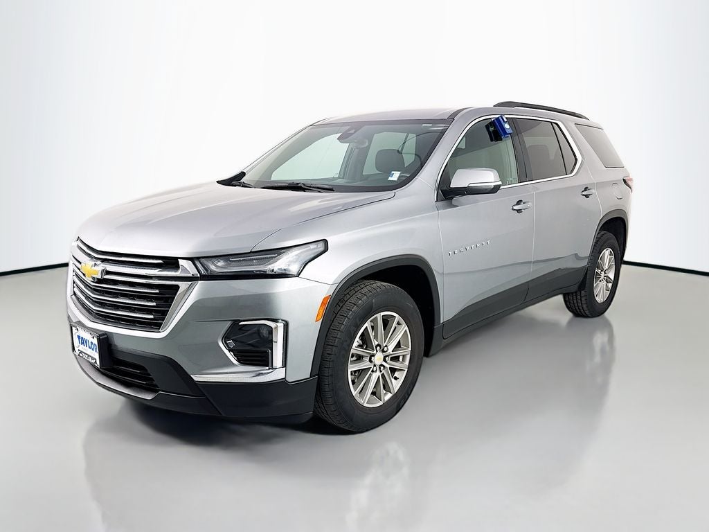 2023 Chevrolet Traverse — rear three-quarter view