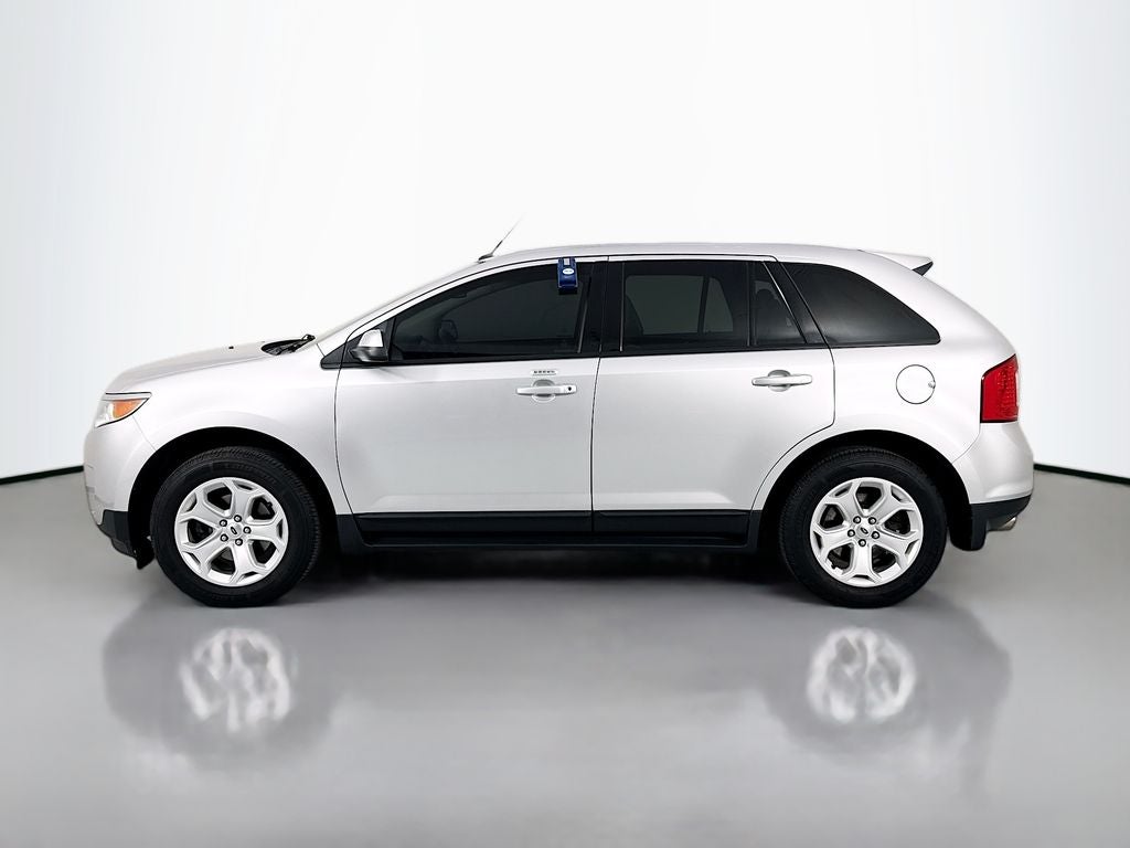 2013 Ford Edge — interior view